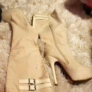 Heel boots